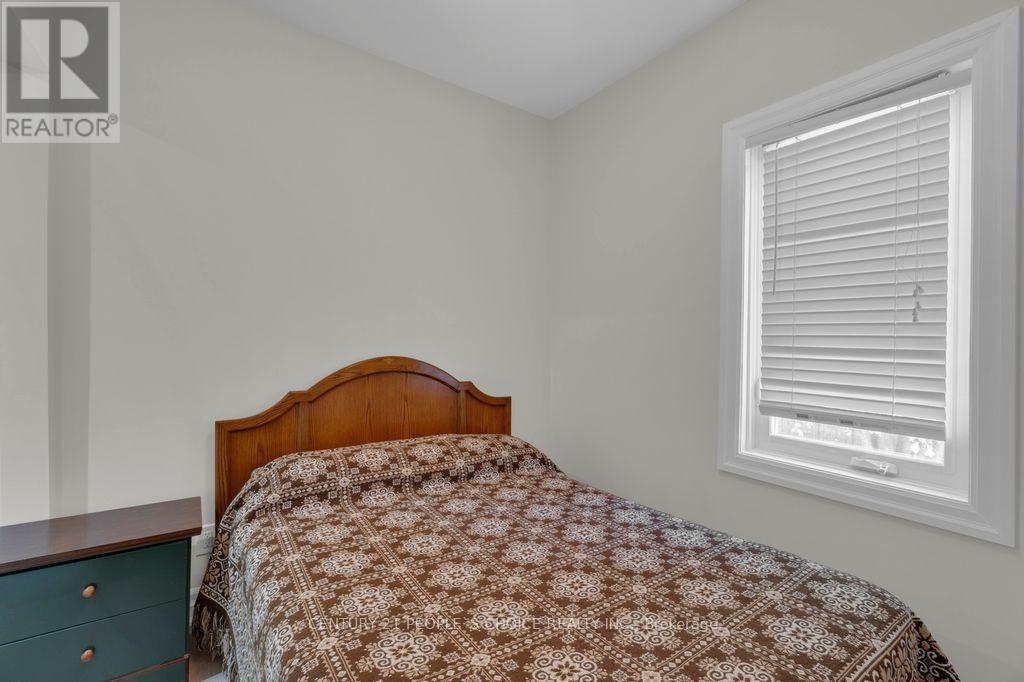 Photo 19 of 71 Bay Sands Drive, Wasaga Beach ON