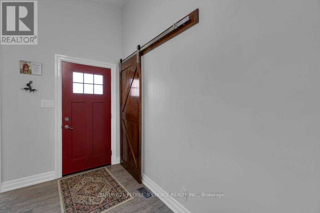 Photo 3 of 71 Bay Sands Drive, Wasaga Beach ON