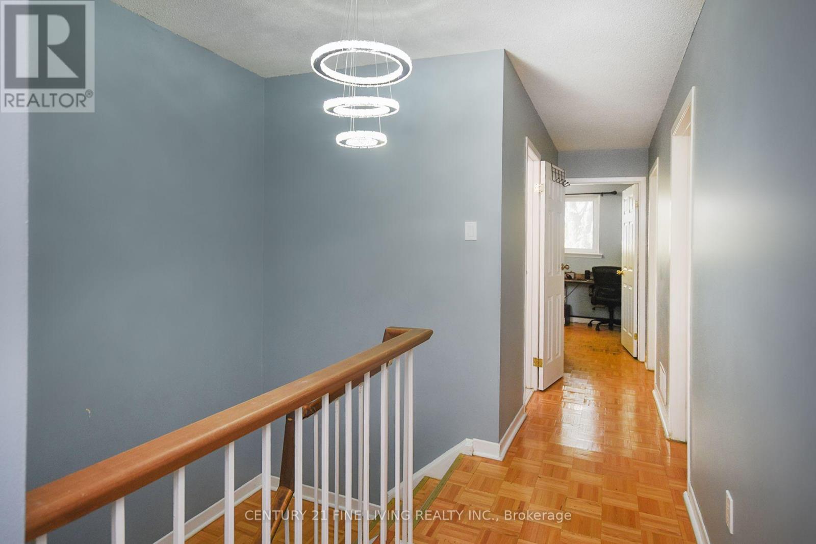 Photo 11 of 34 2700 Battleford Road, Mississauga ON