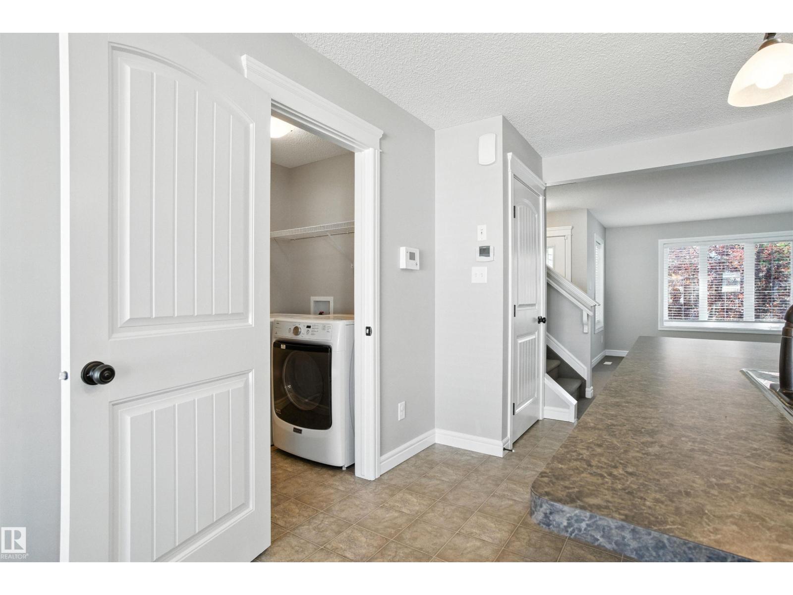 Photo 13 of 2424 Glenridding Bv Sw, Edmonton AB