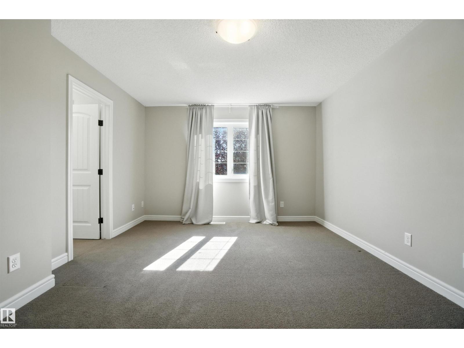 Photo 25 of 2424 Glenridding Bv Sw, Edmonton AB