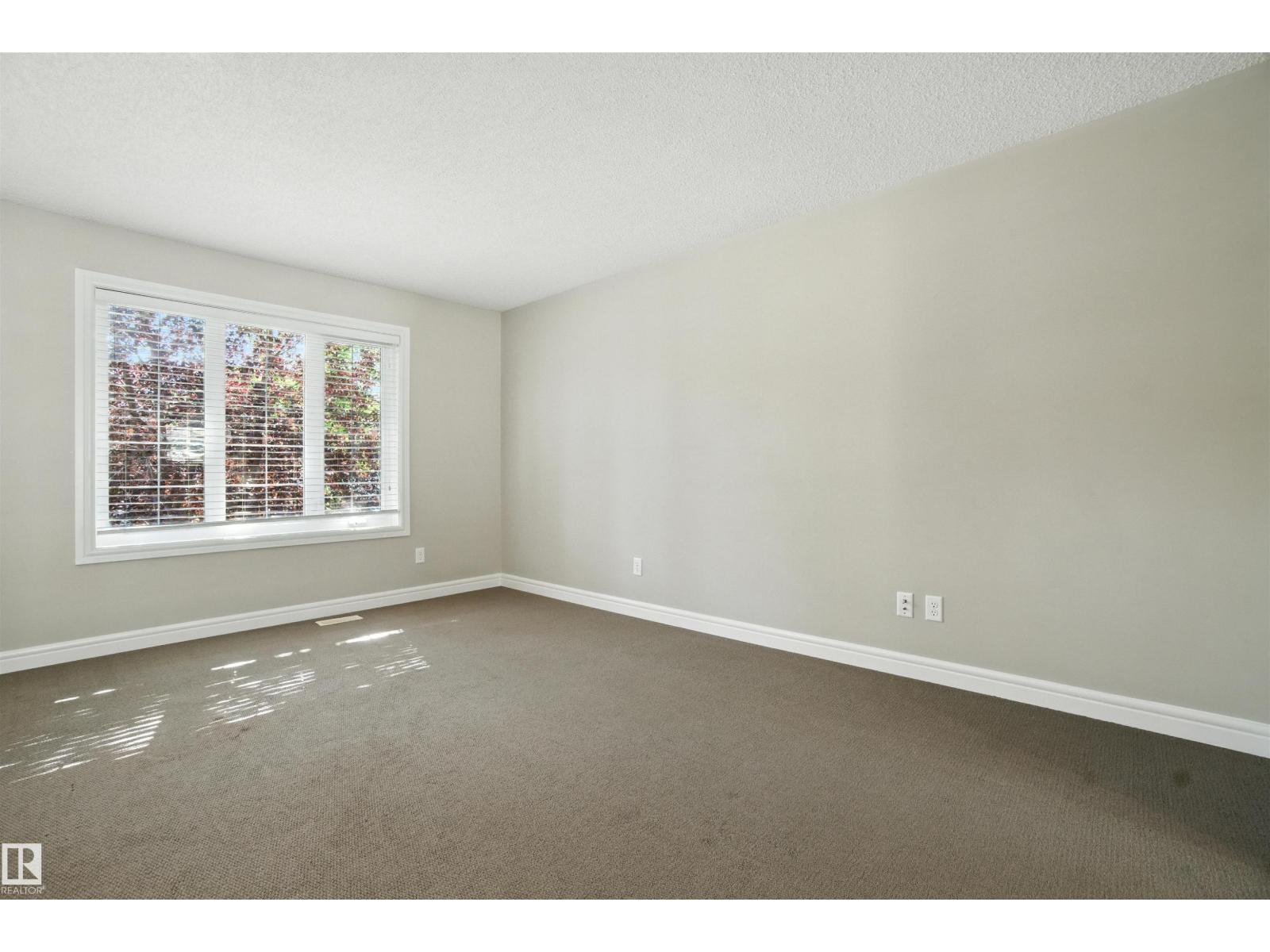Photo 7 of 2424 Glenridding Bv Sw, Edmonton AB