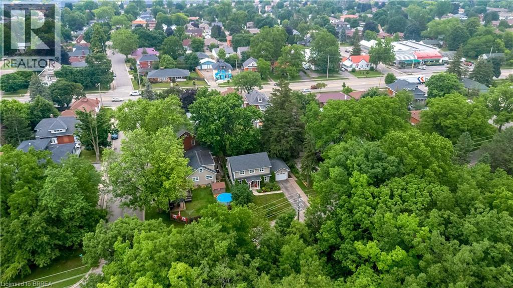 Photo 23 of 144 Glenwood Drive, Brantford ON