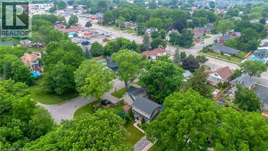 Photo 40 of 144 Glenwood Drive, Brantford ON