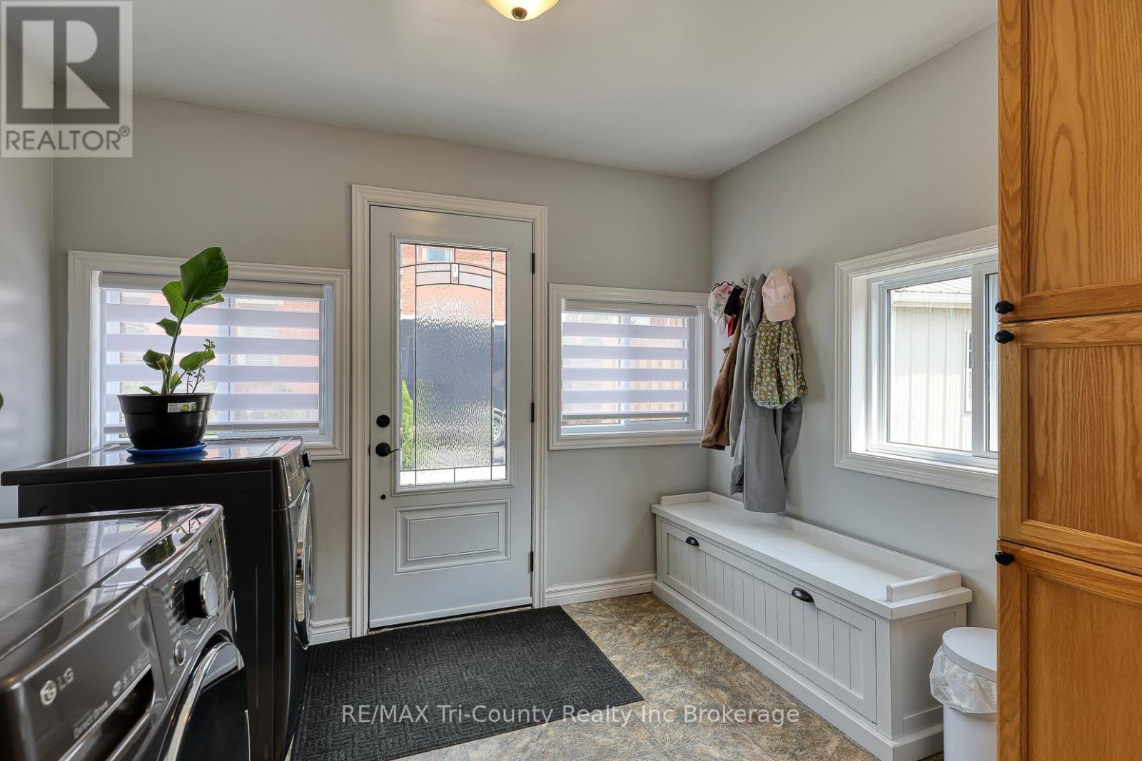 Photo 31 of 180 Talbot Street, Norfolk ON