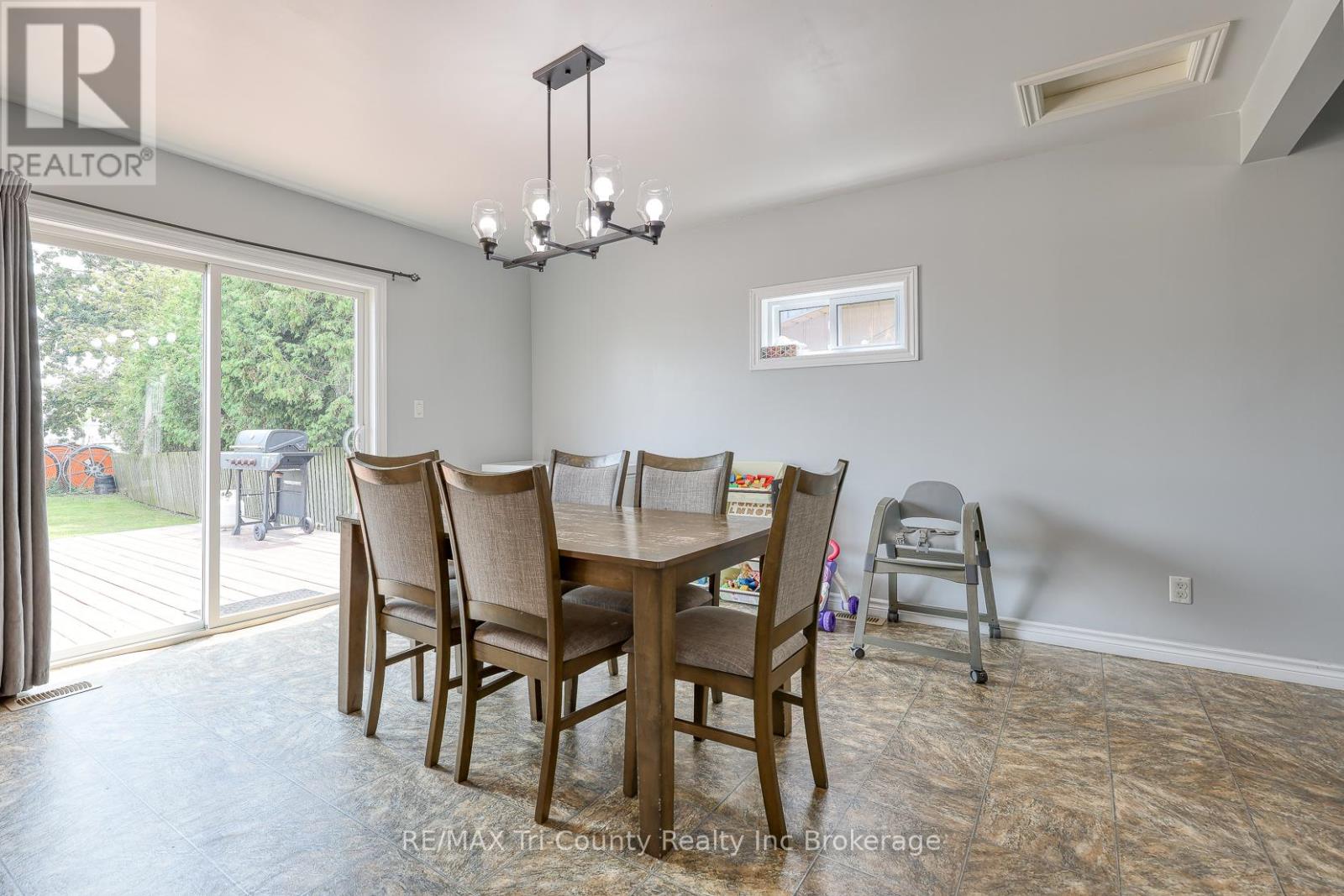 Photo 33 of 180 Talbot Street, Norfolk ON