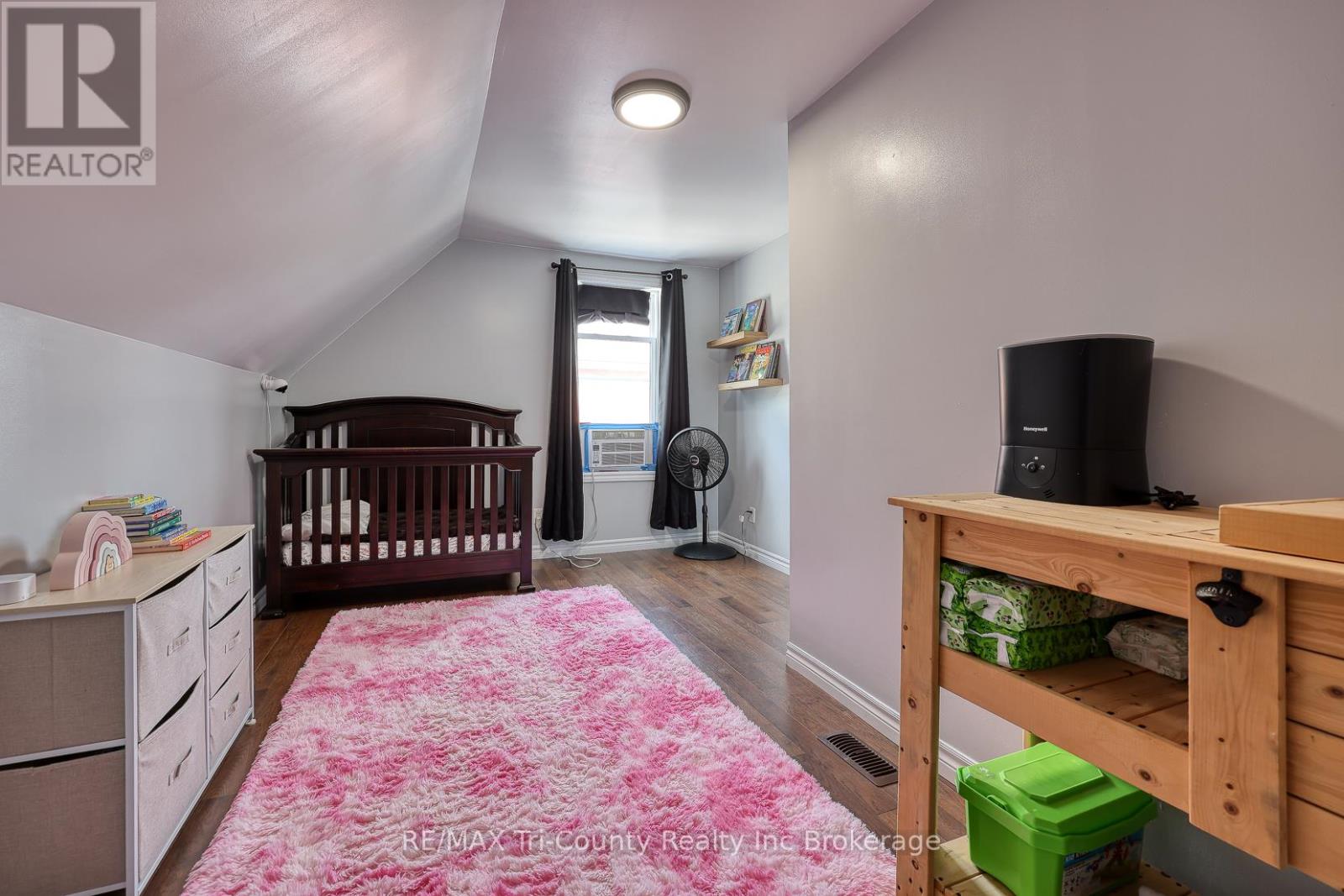 Photo 46 of 180 Talbot Street, Norfolk ON