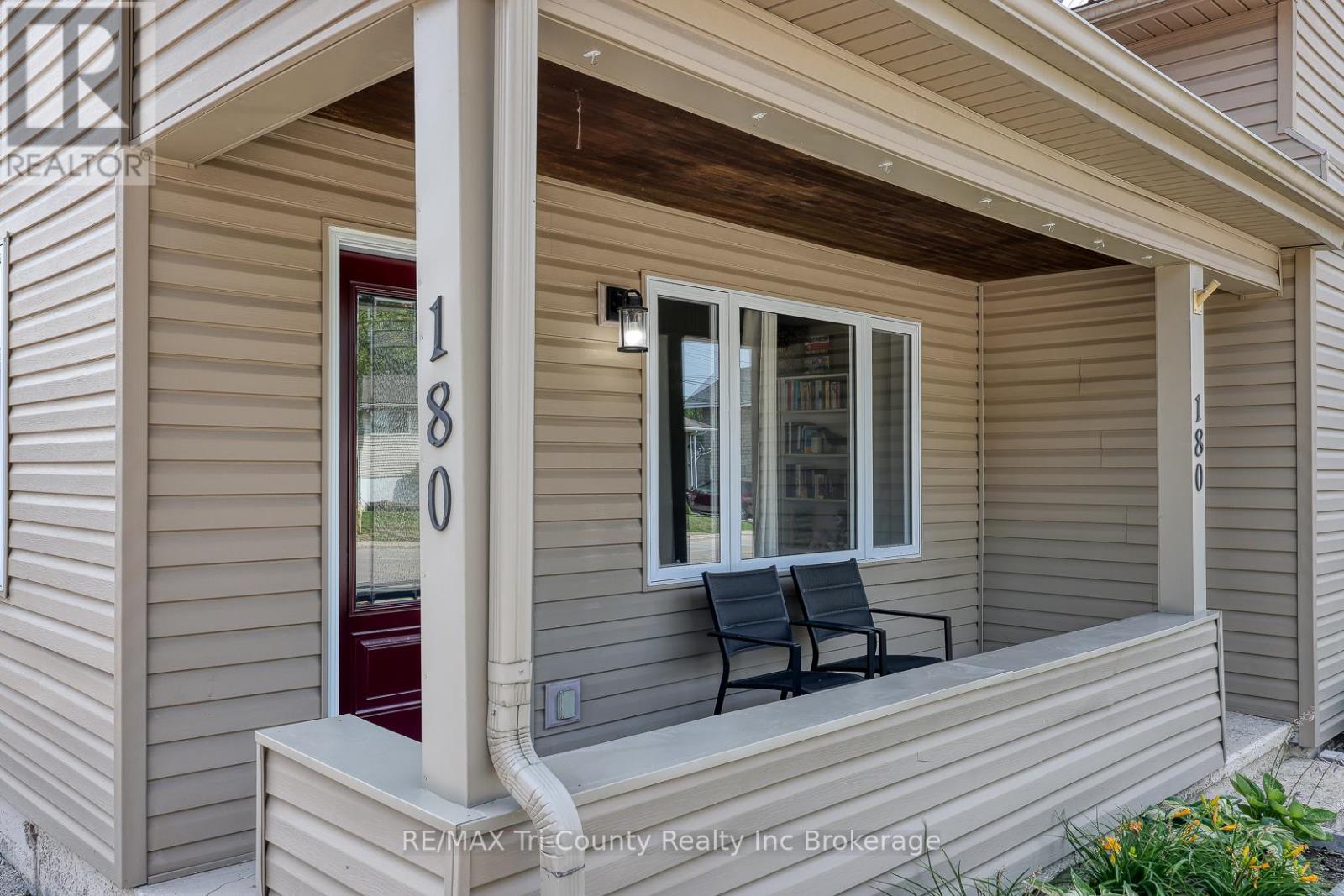 Photo 6 of 180 Talbot Street, Norfolk ON