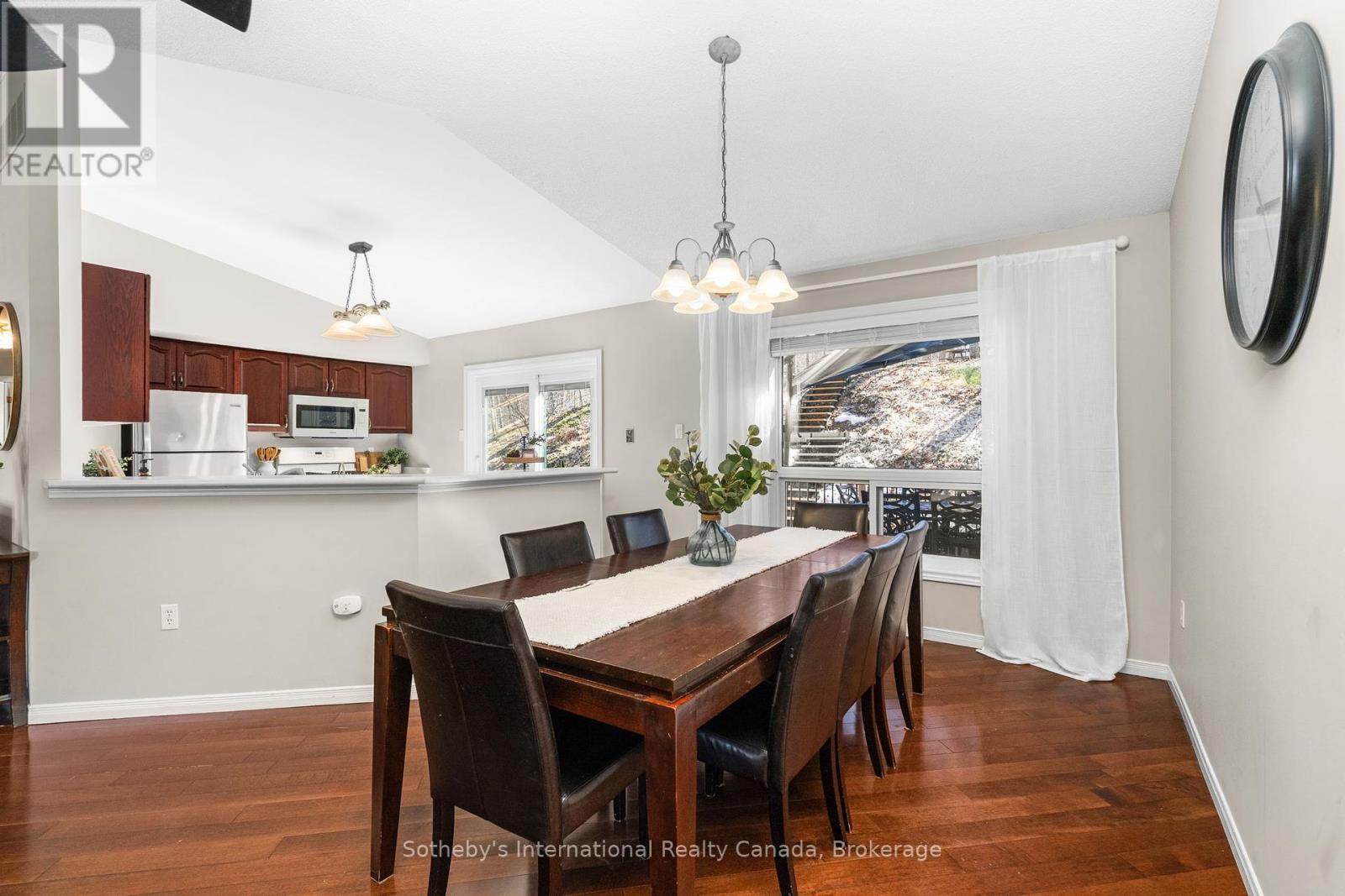 Photo 26 of 17 Sugarbush Road, Oromedonte ON