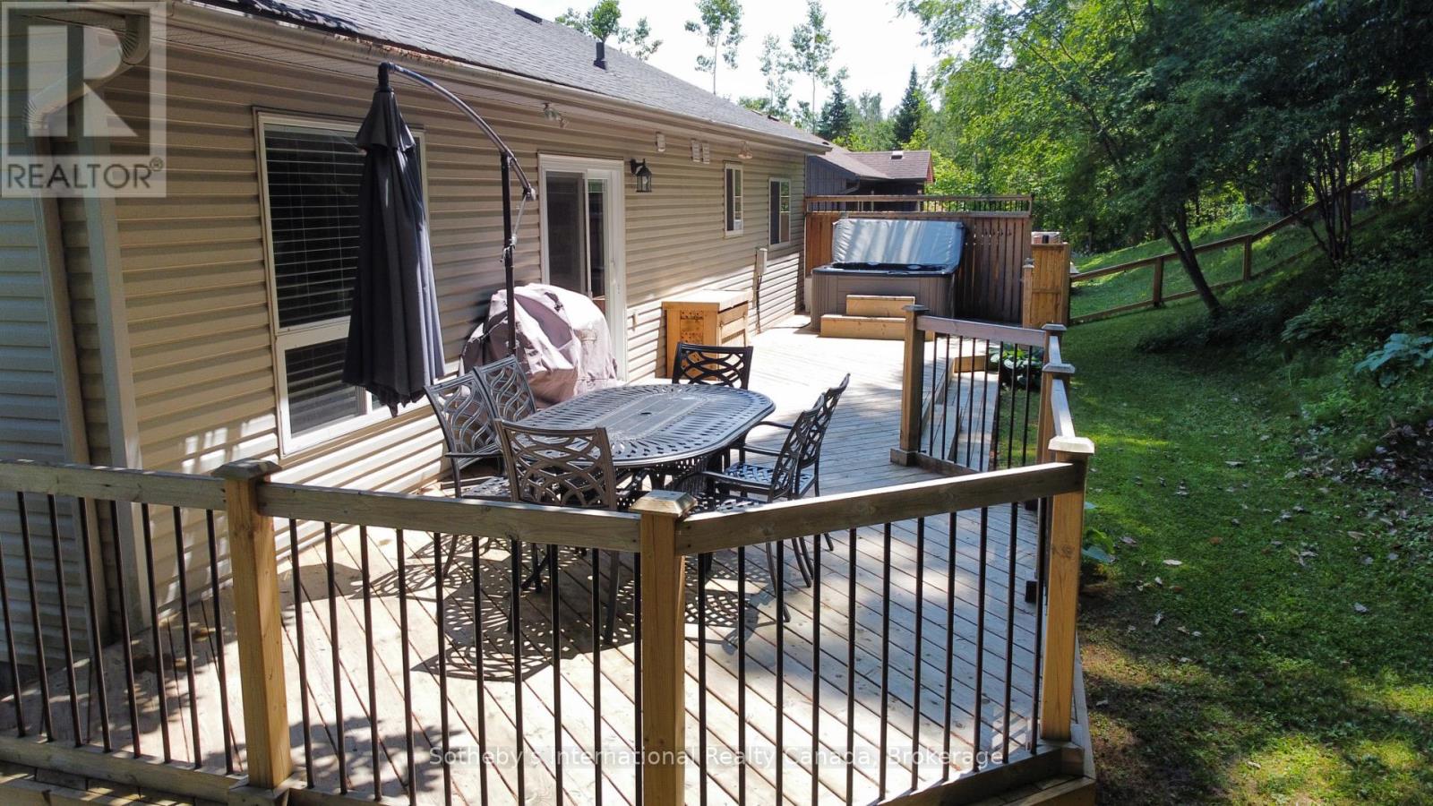 Photo 3 of 17 Sugarbush Road, Oromedonte ON