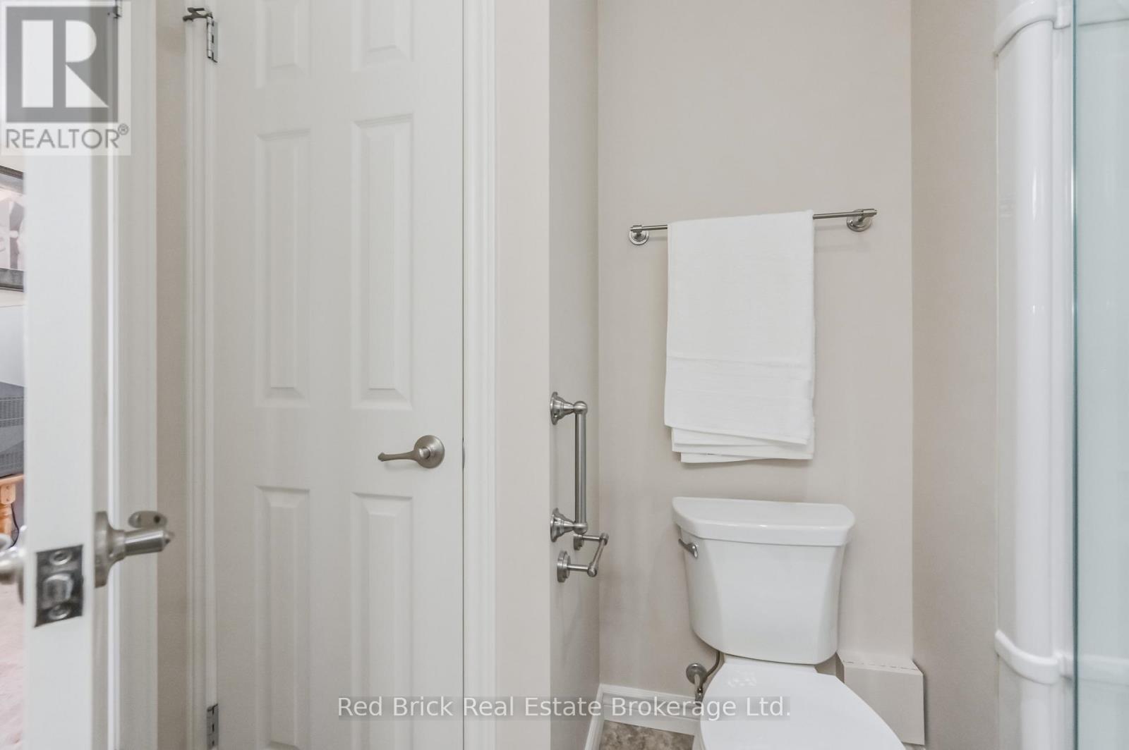 Photo 19 of 207 6492 Gerrie Road, Centre Wellington ON