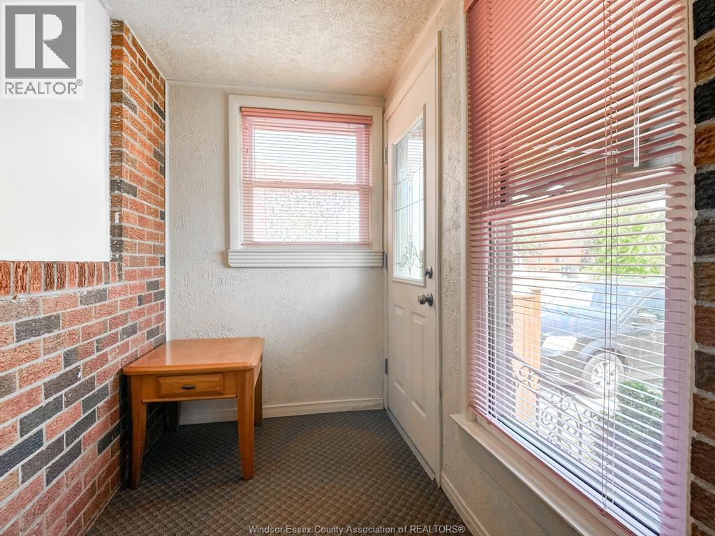Photo 2 of 1871 Chandler, Windsor ON