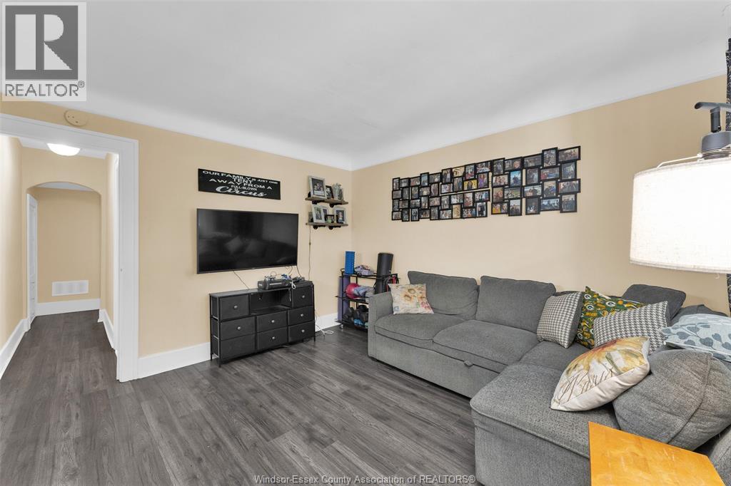 Photo 15 of 1620 Ellrose, Windsor ON