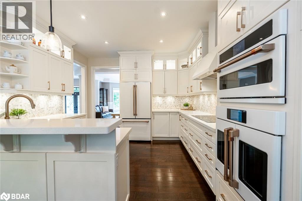 Photo 6 of 11 Emerald Terrace, Oromedonte ON