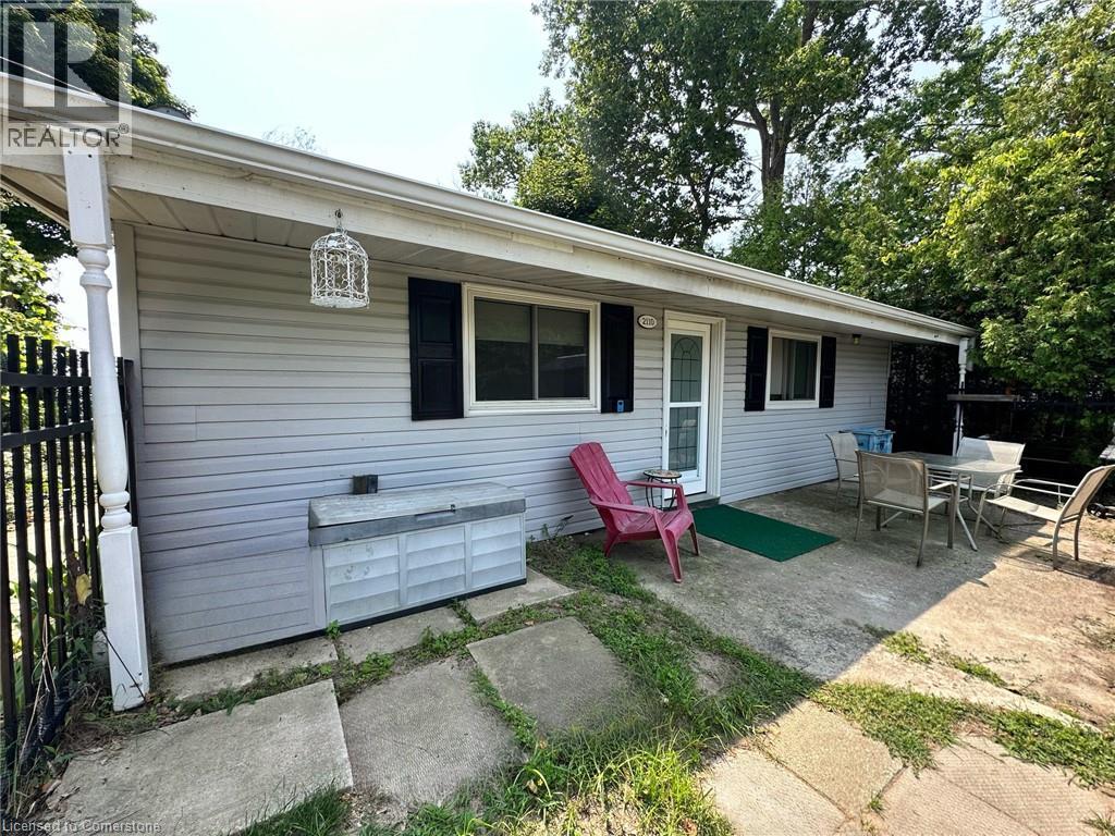 Photo 12 of 2110 Lakeshore Road, Dunnville ON