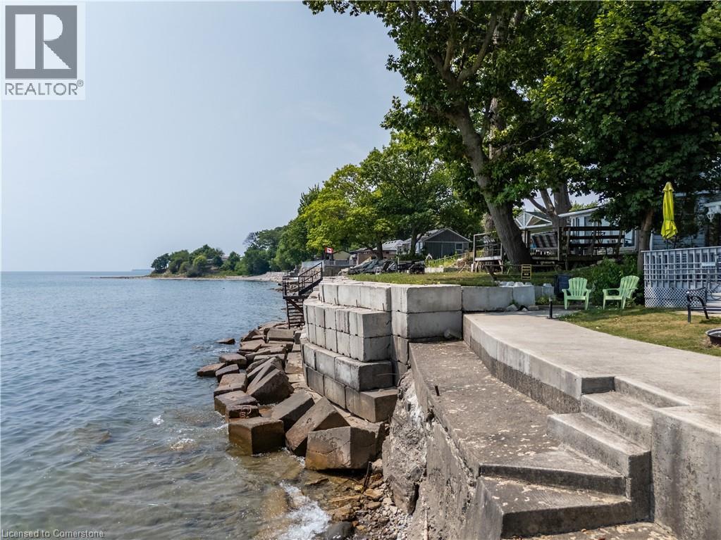 Photo 7 of 2110 Lakeshore Road, Dunnville ON