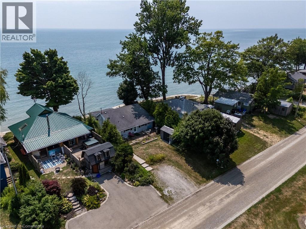 Photo 9 of 2110 Lakeshore Road, Dunnville ON