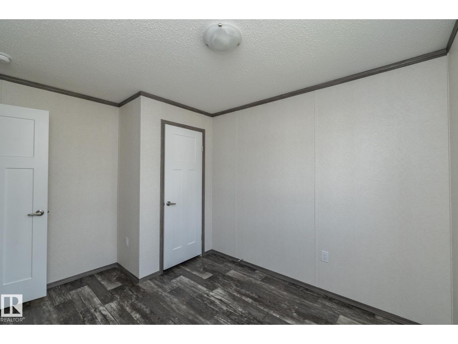 74 Willow Park ES, Leduc