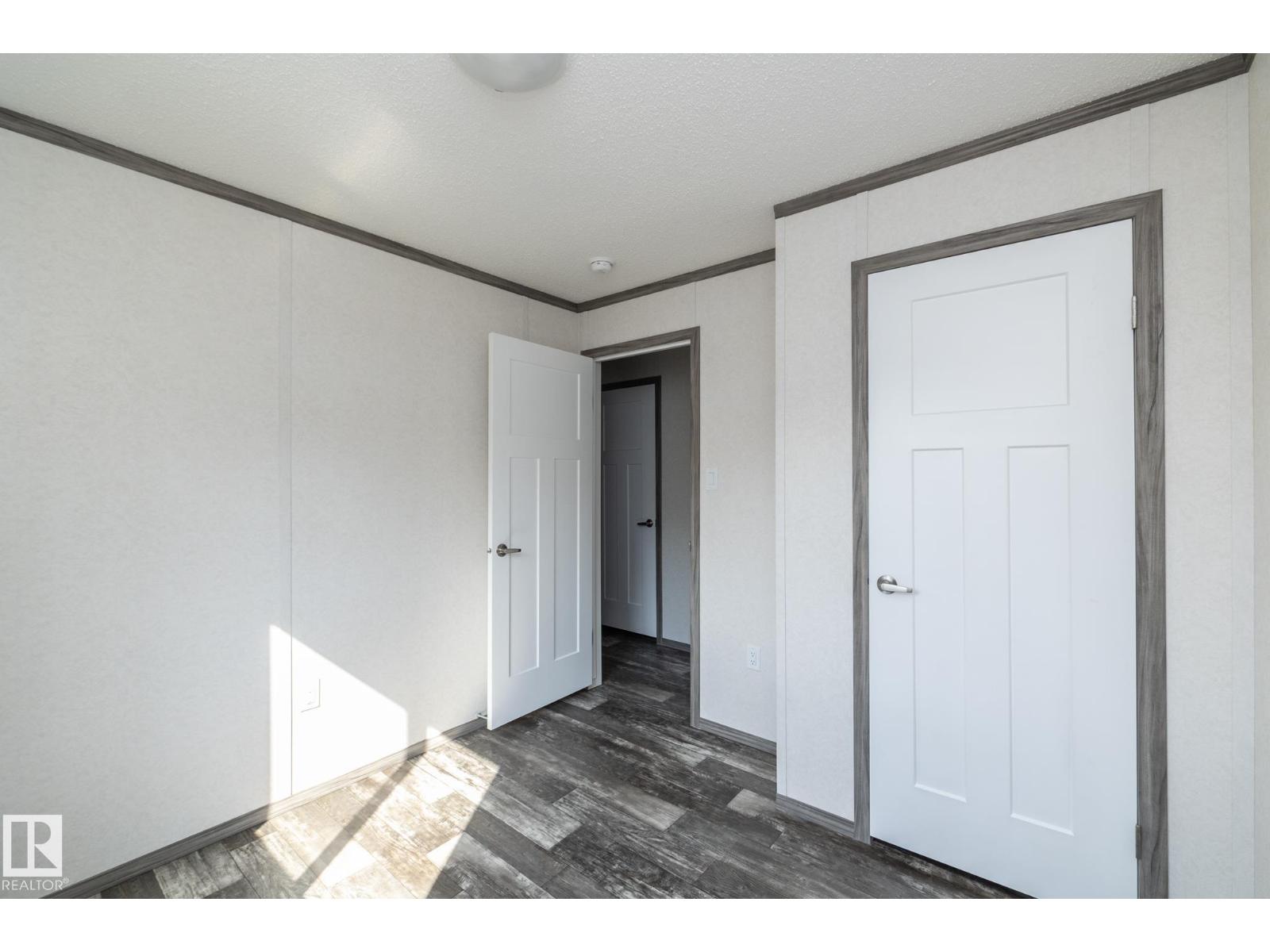 74 Willow Park ES, Leduc