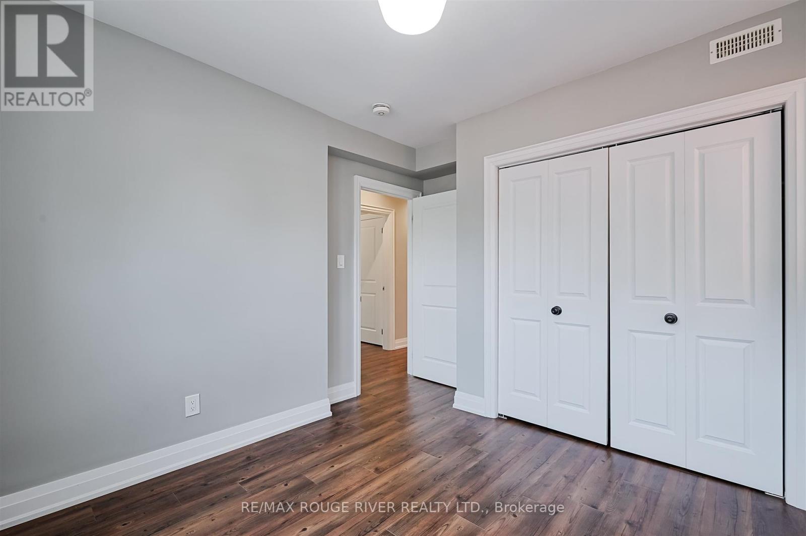 Photo 27 of 498 Annette Street, Toronto ON