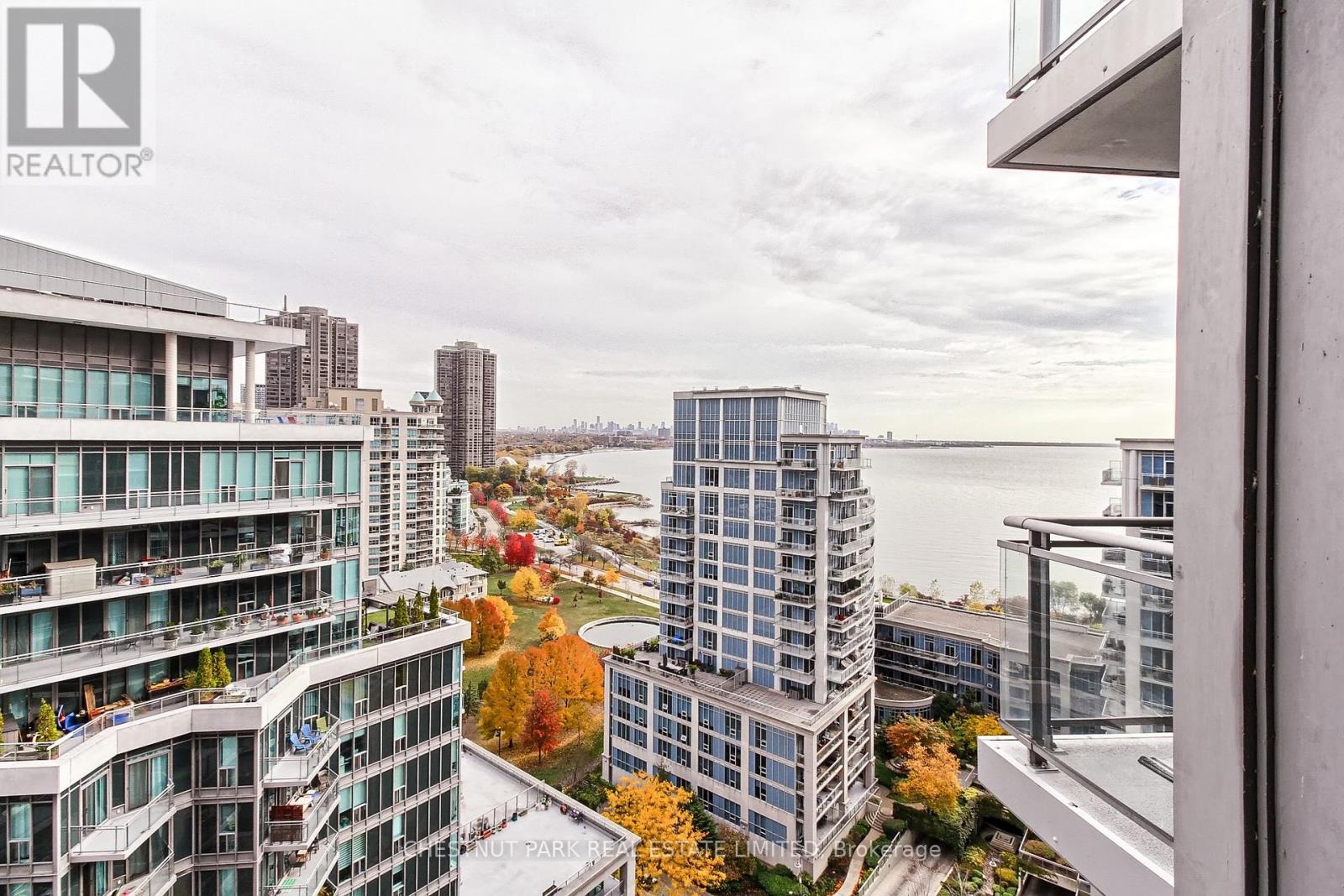 Photo 27 of 1805 2121 Lake Shore Boulevard W, Toronto ON