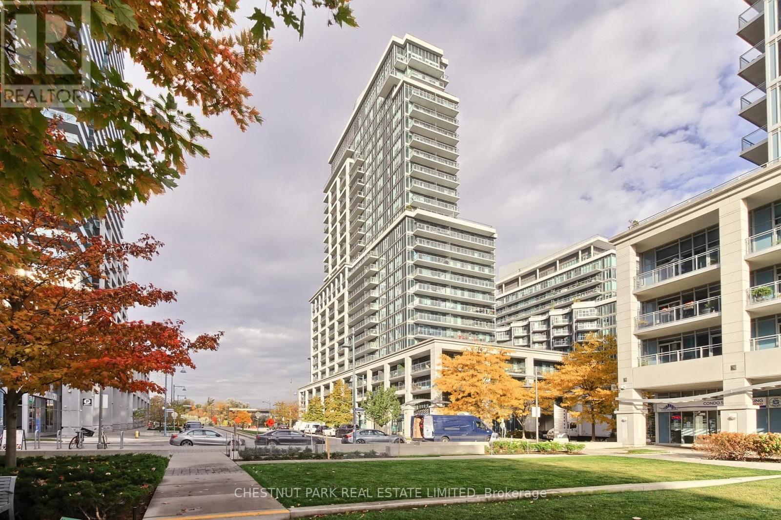 Photo 38 of 1805 2121 Lake Shore Boulevard W, Toronto ON