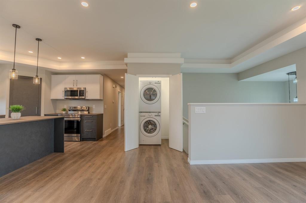 Photo 14 of 61 Parkhill Crescent, Steinbach MB