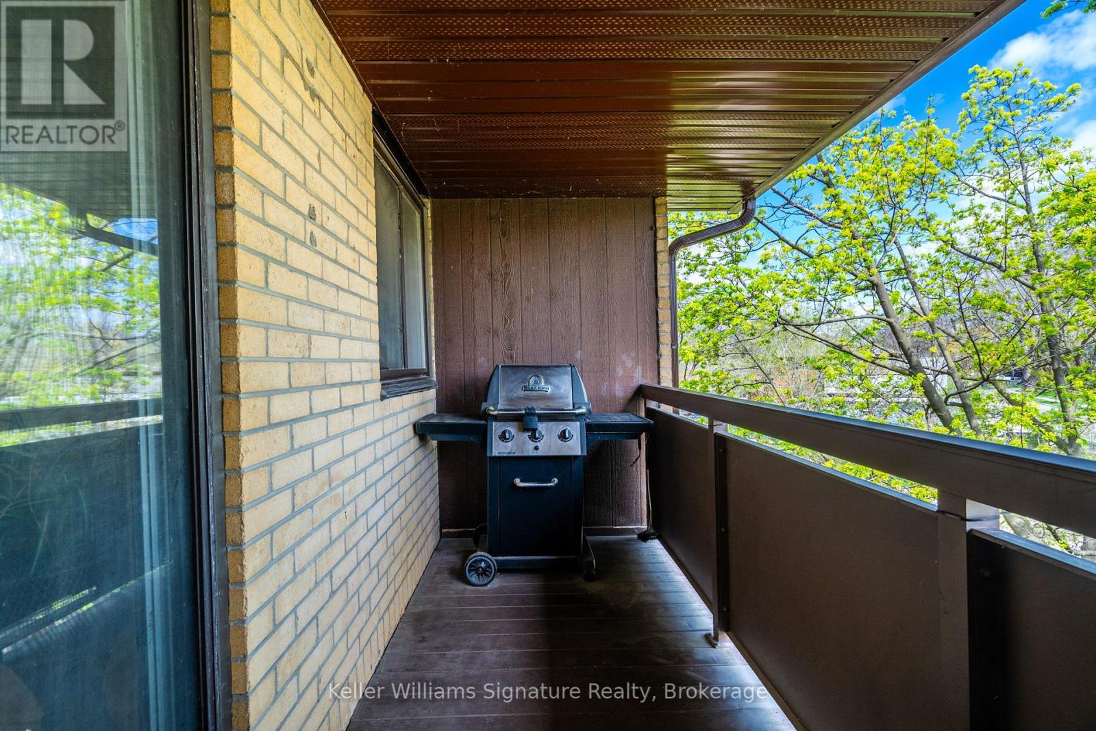 Photo 30 of 305 3835 Lake Shore Boulevard W, Toronto ON