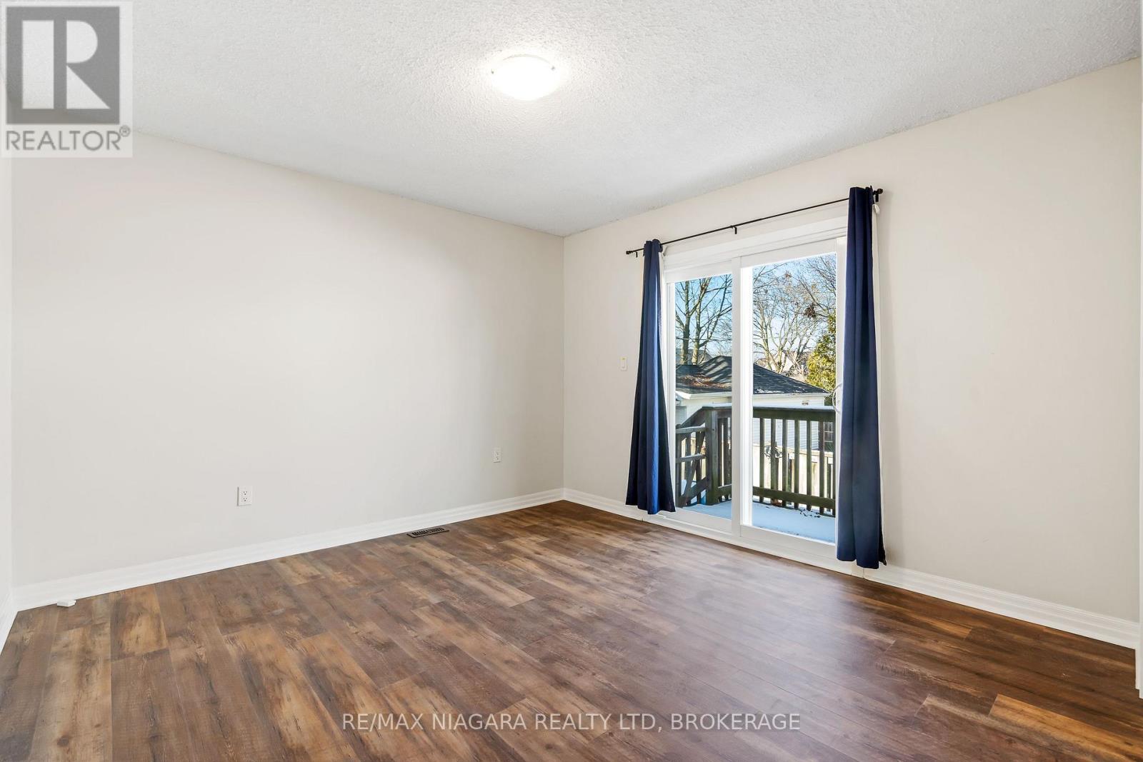 Photo 11 of 57 Lorne Street, St Catharines ON