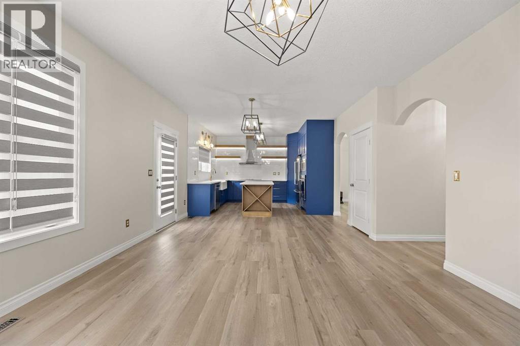 Photo 10 of 165 Canals Circle Sw, Airdrie AB
