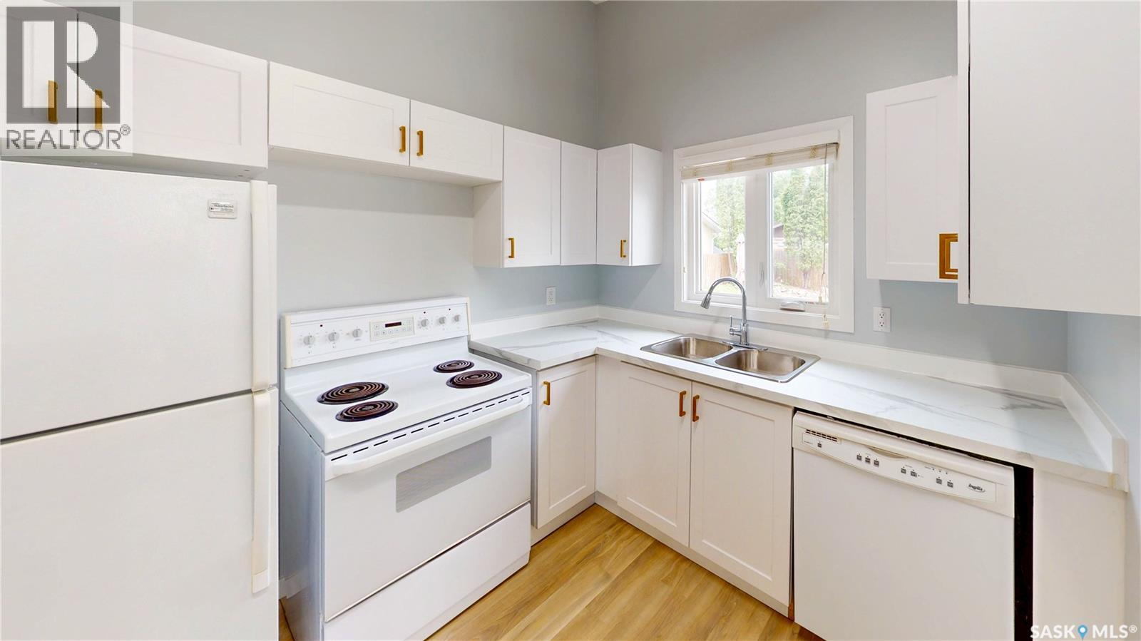 Photo 9 of 227 Hanley Crescent, Regina SK