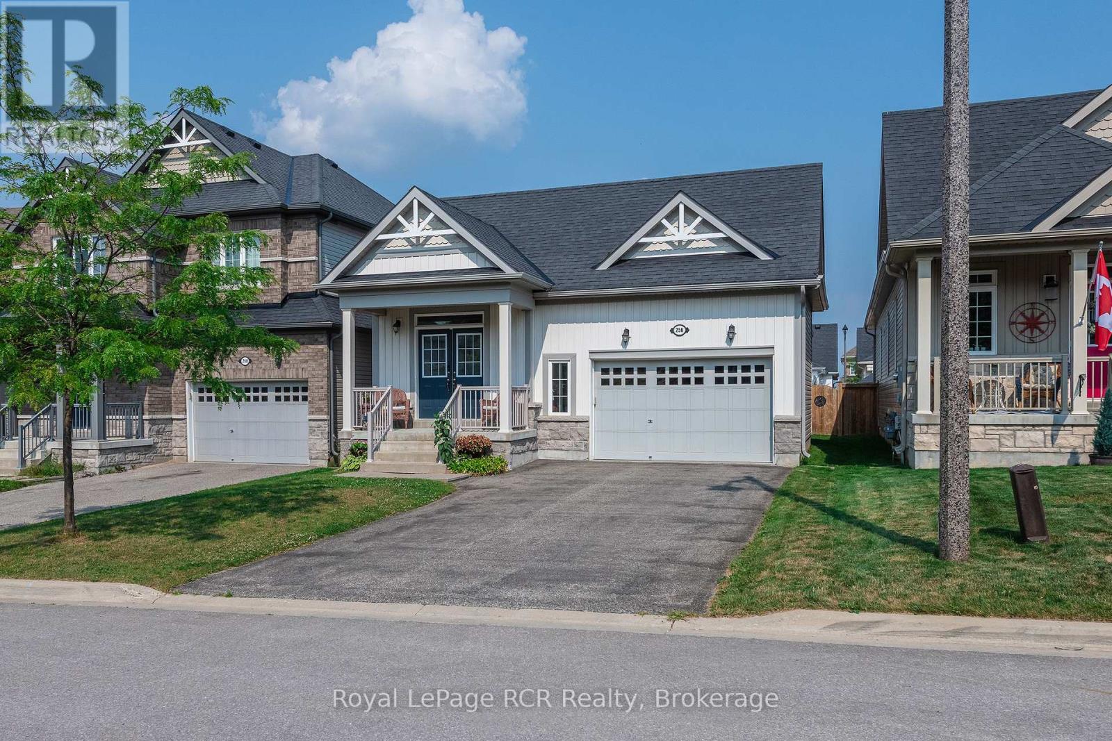 Photo 7 of 256 Johnson Drive, Shelburne ON