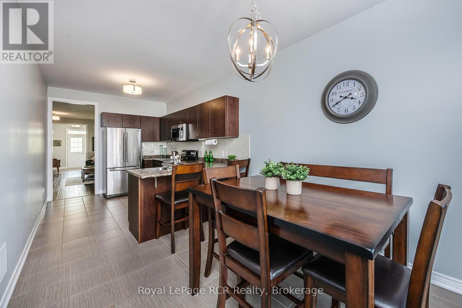 Photo 23 of 256 Johnson Drive, Shelburne ON