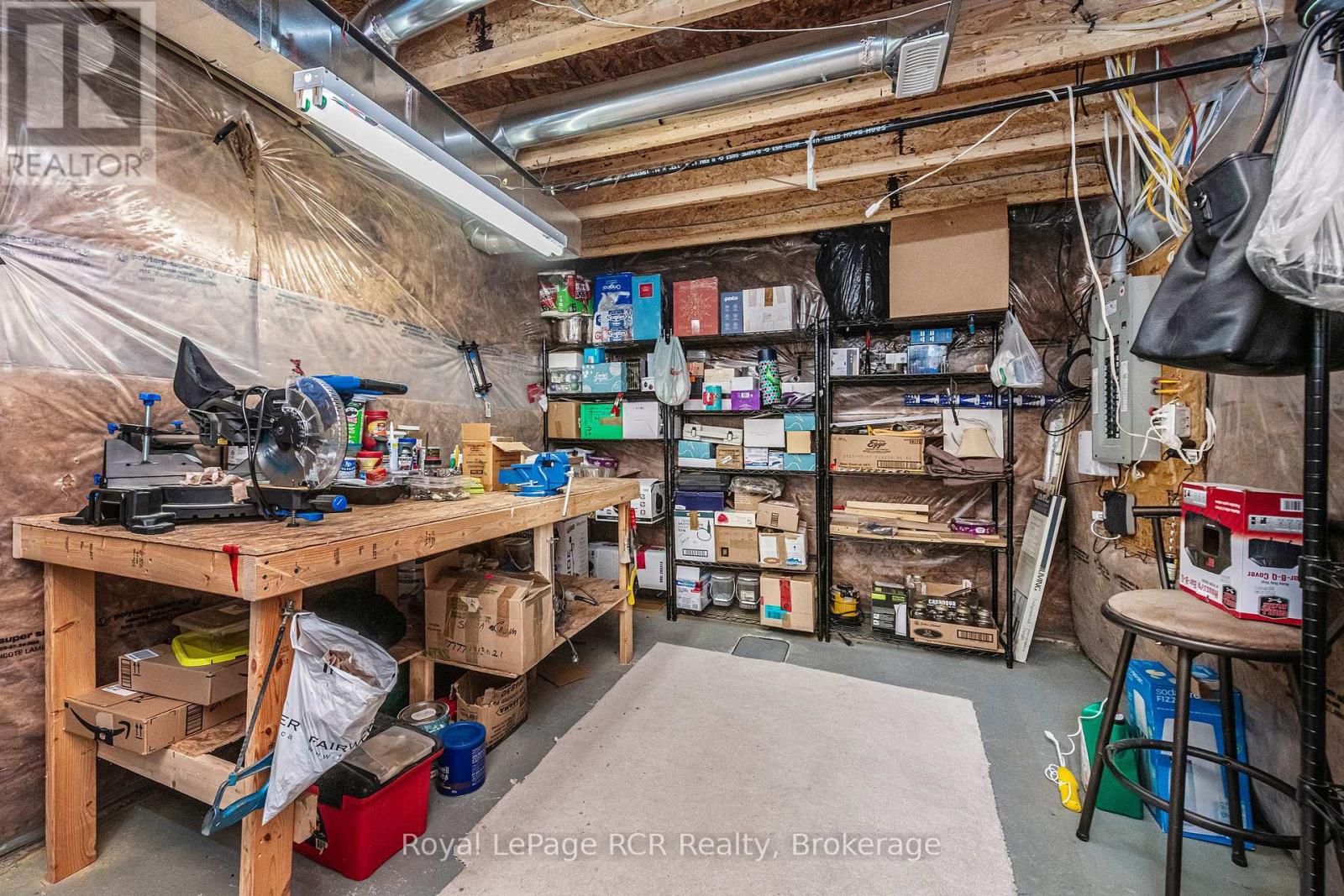 Photo 4 of 256 Johnson Drive, Shelburne ON