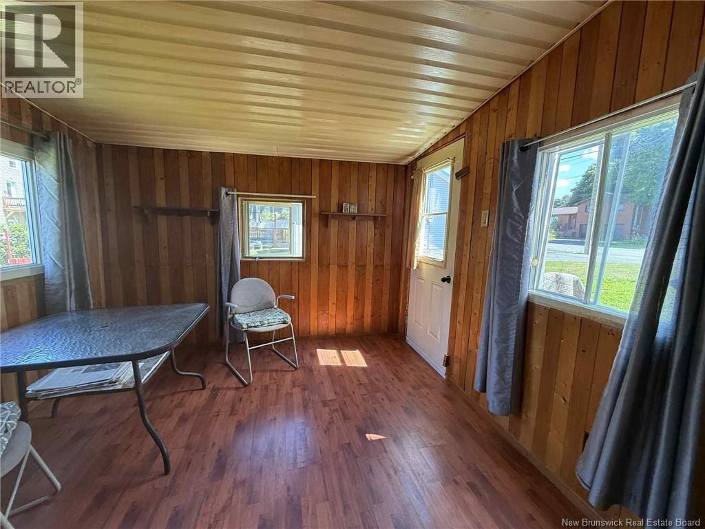 Photo 16 of 25 Lansdowne Street, Campbellton NB