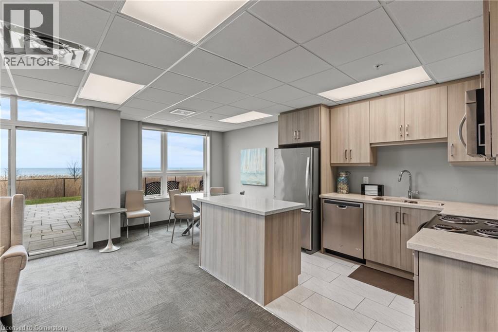 Photo 24 of 35 Southshore Crescent Unit 230, Hamilton ON