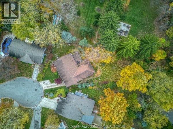 Photo 5 of 331 Bayview Crescent, Kingsville ON