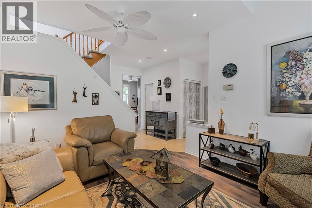 Photo 11 of 1256 Roundwood Crescent, Oakville ON
