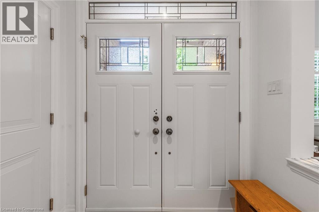 Photo 7 of 1256 Roundwood Crescent, Oakville ON