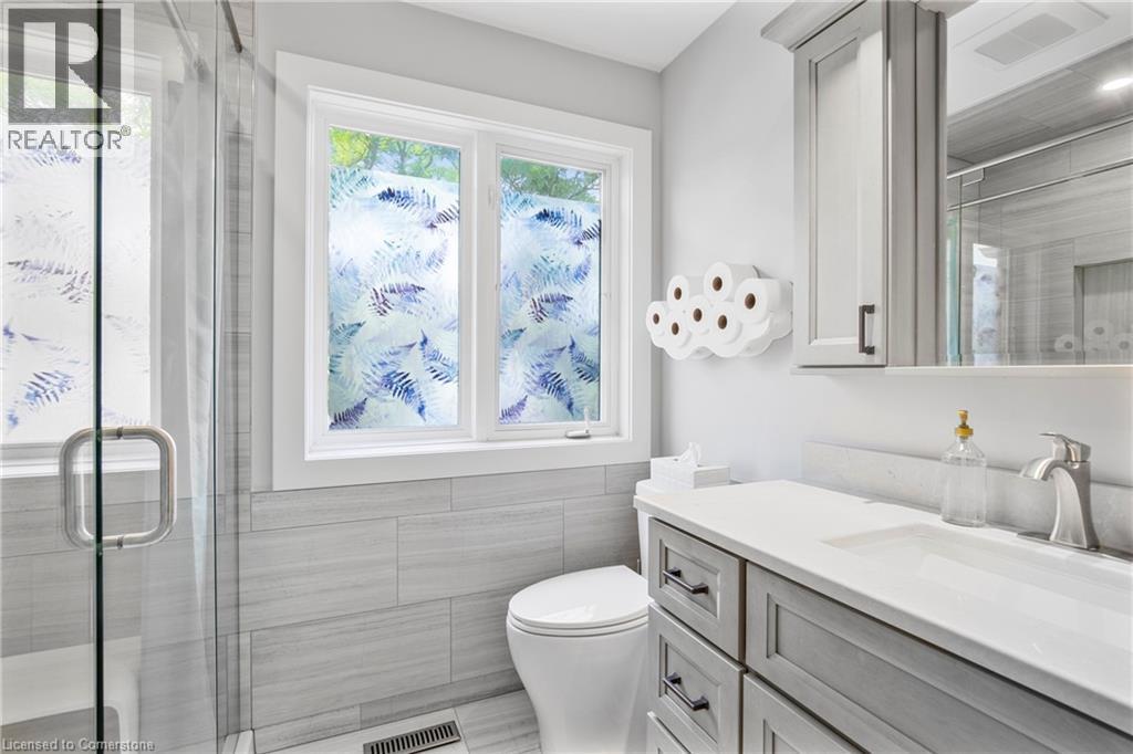 Photo 21 of 1256 Roundwood Crescent, Oakville ON