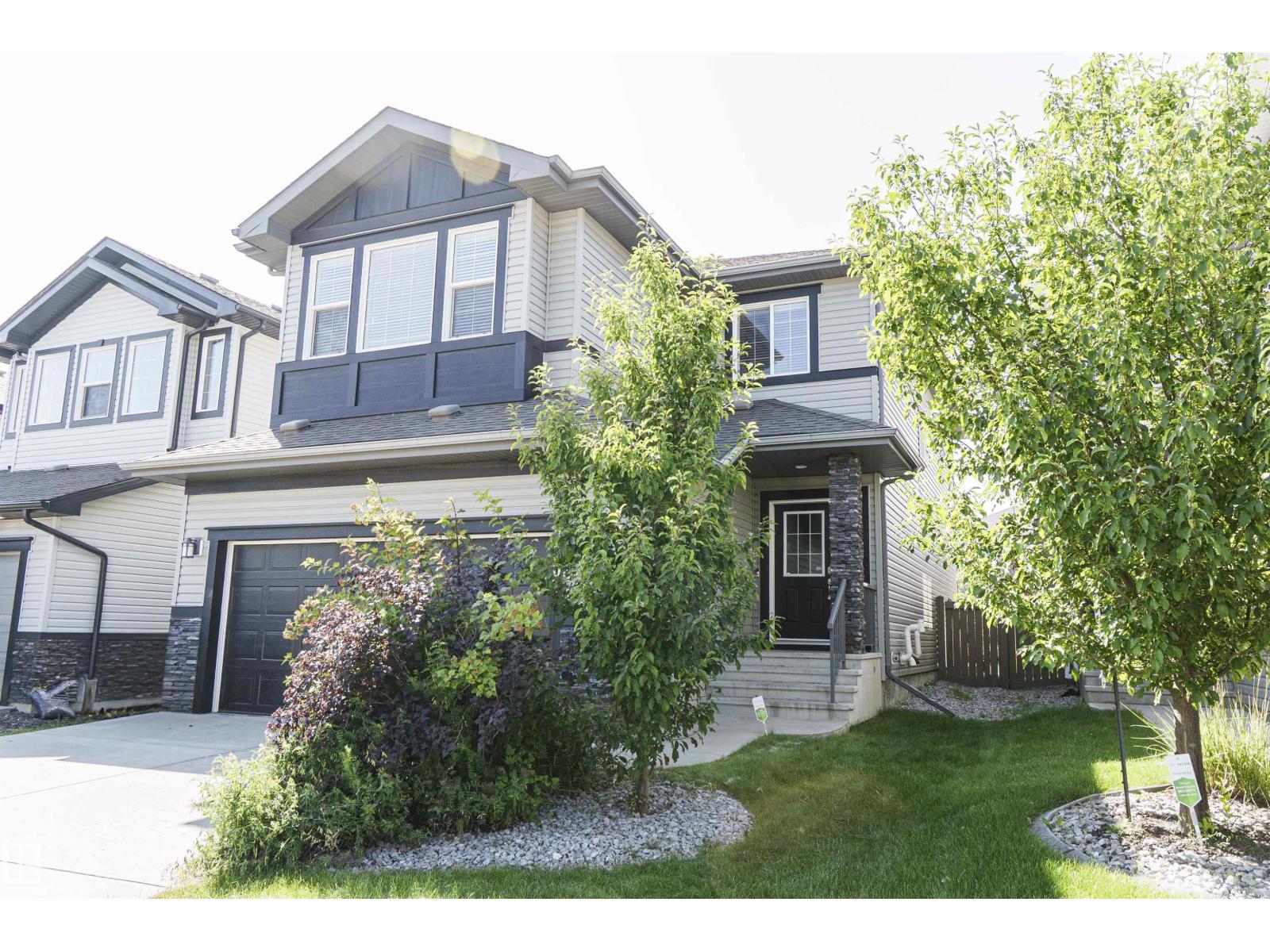 Photo 8 of 3307 Hilton Cr Nw, Edmonton AB