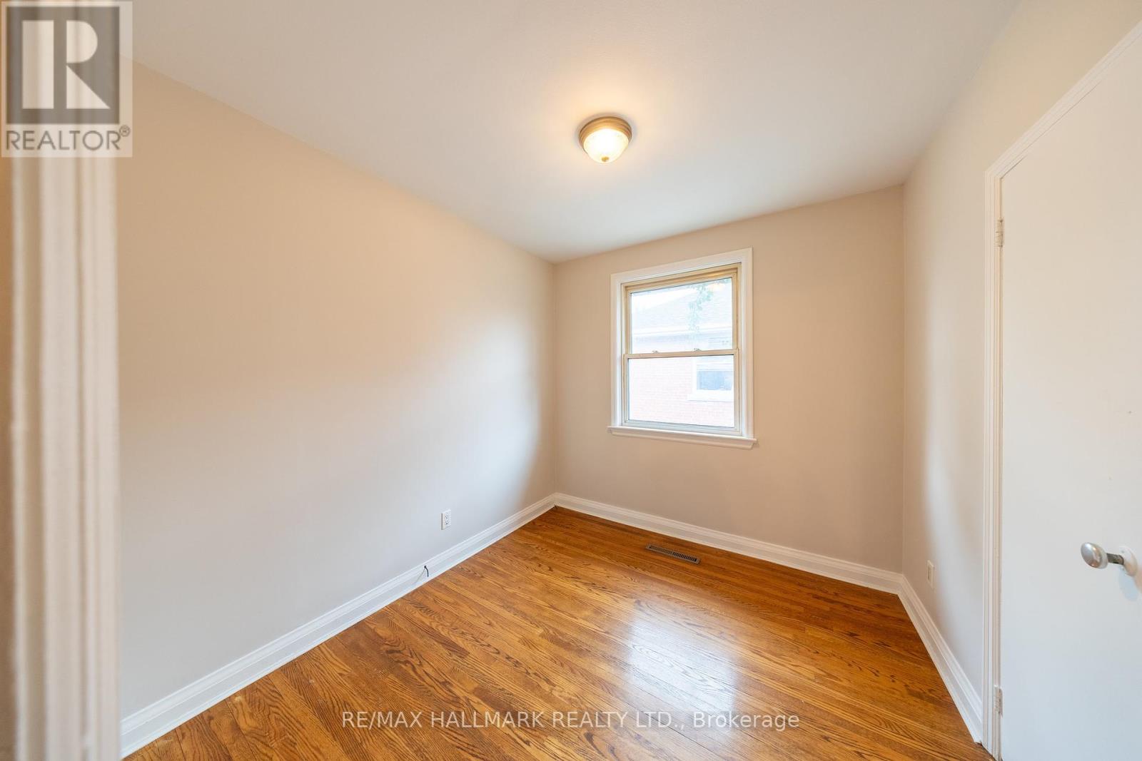 Photo 17 of 260 Farewell Avenue, Oshawa ON