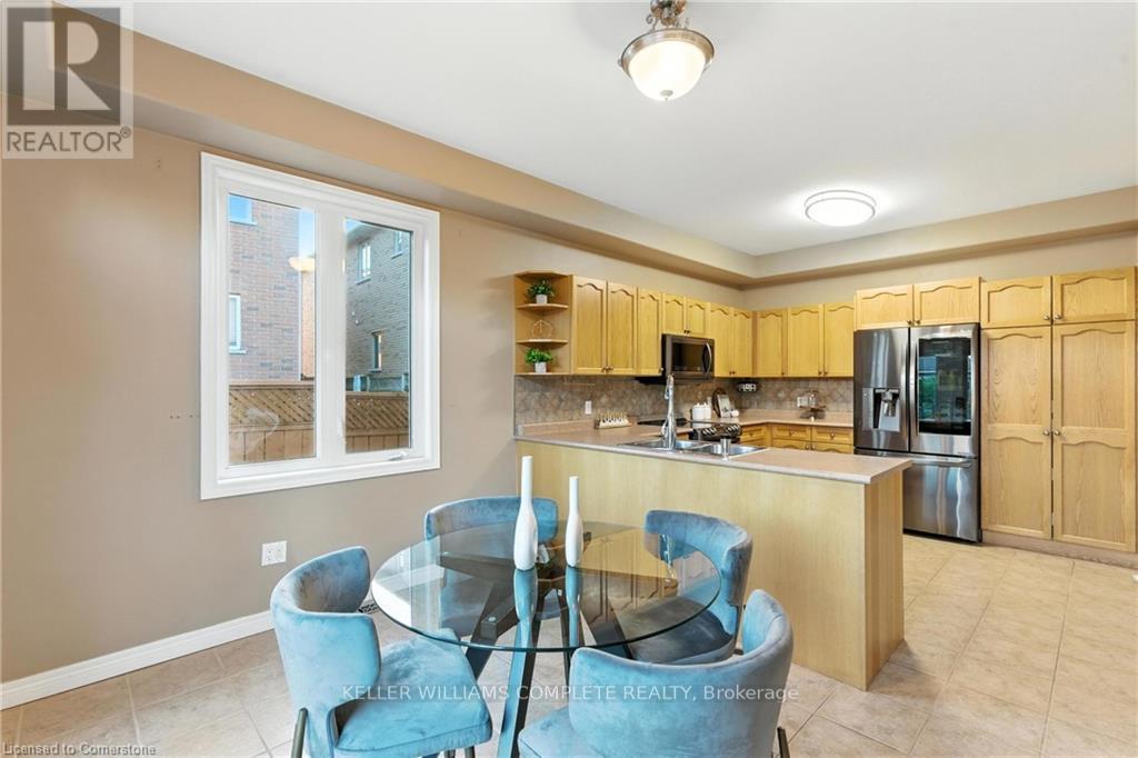 Photo 13 of 114 Armour Crescent, Hamilton ON