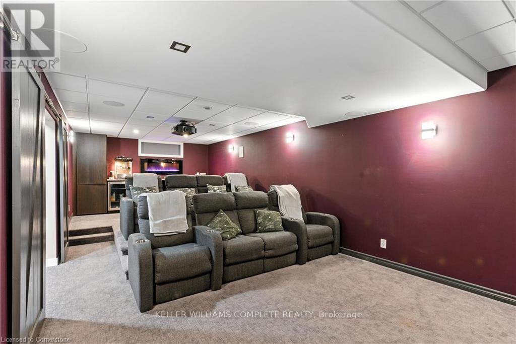 Photo 35 of 114 Armour Crescent, Hamilton ON