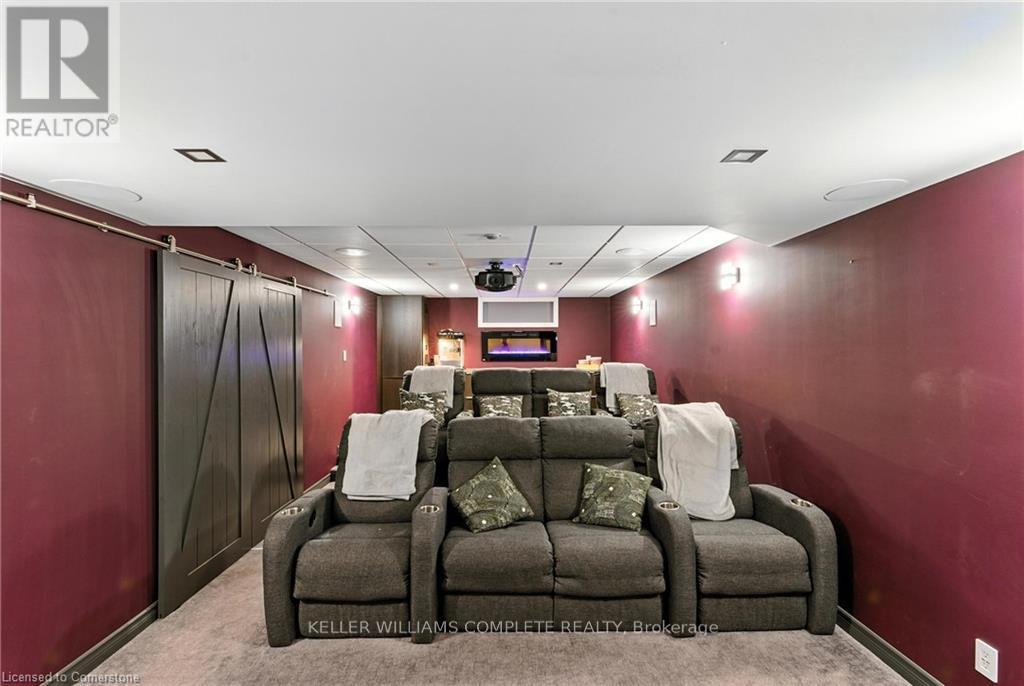 Photo 37 of 114 Armour Crescent, Hamilton ON