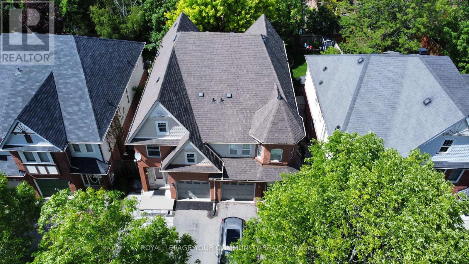 Photo 37 of 42 Woodroof Crescent, Aurora ON