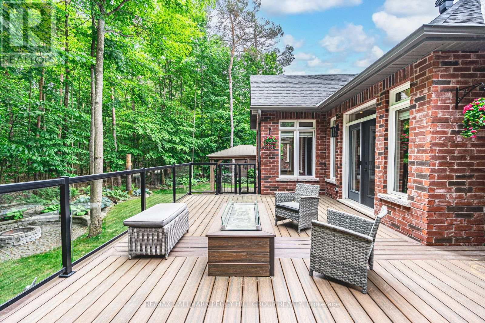 Photo 26 of 11 Emerald Terrace, Oromedonte ON