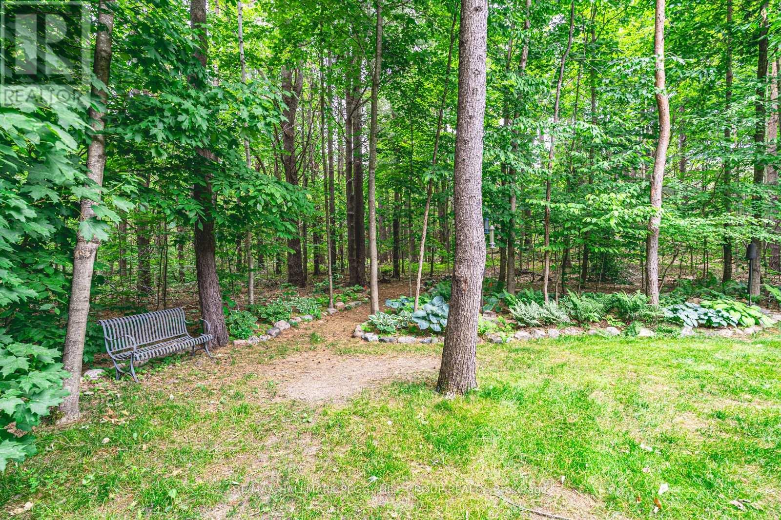 Photo 30 of 11 Emerald Terrace, Oromedonte ON