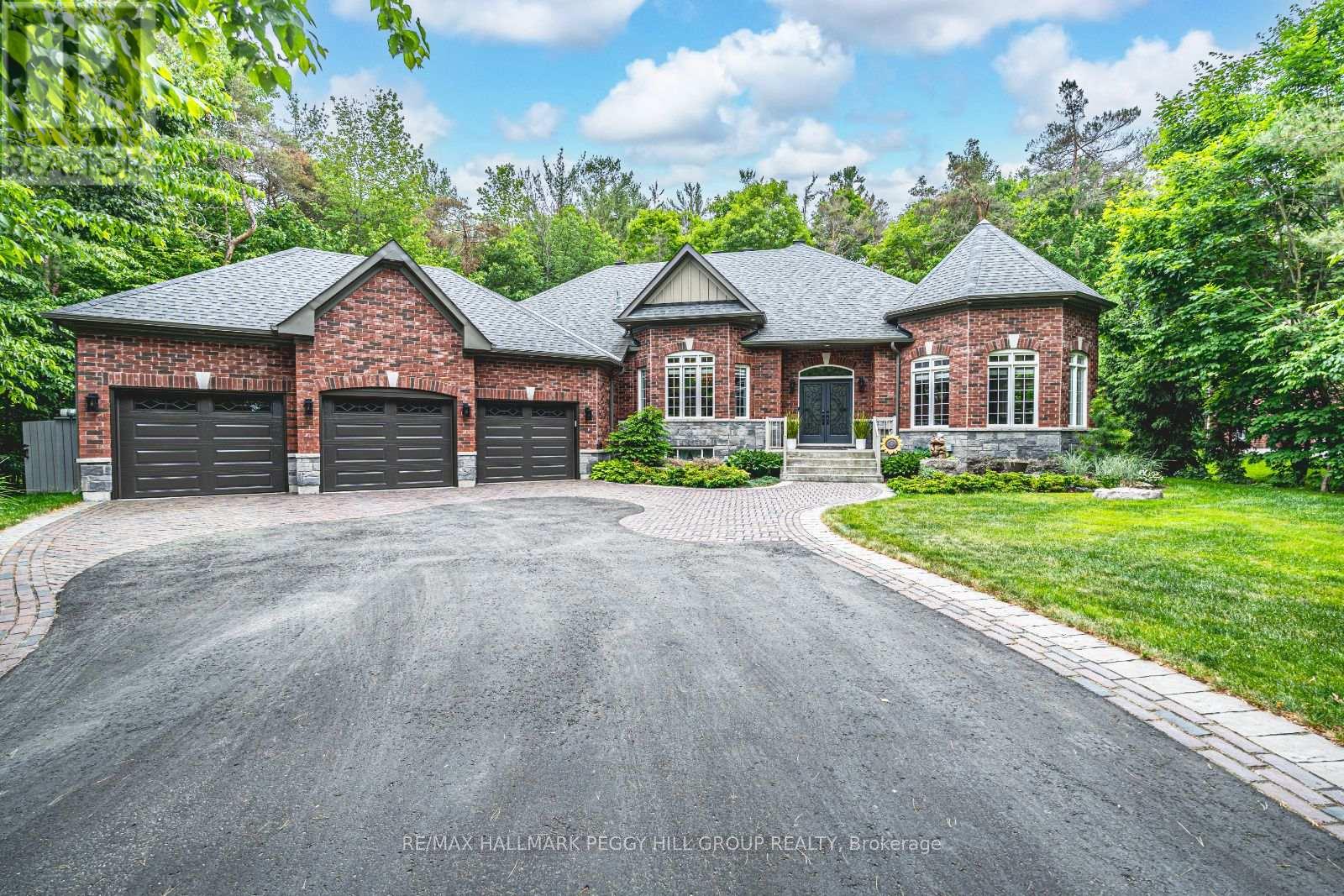 Photo 32 of 11 Emerald Terrace, Oromedonte ON