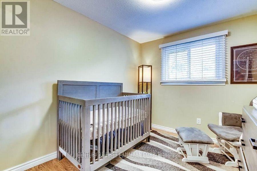 Photo 11 of 32 700 Exeter Road, London South ON